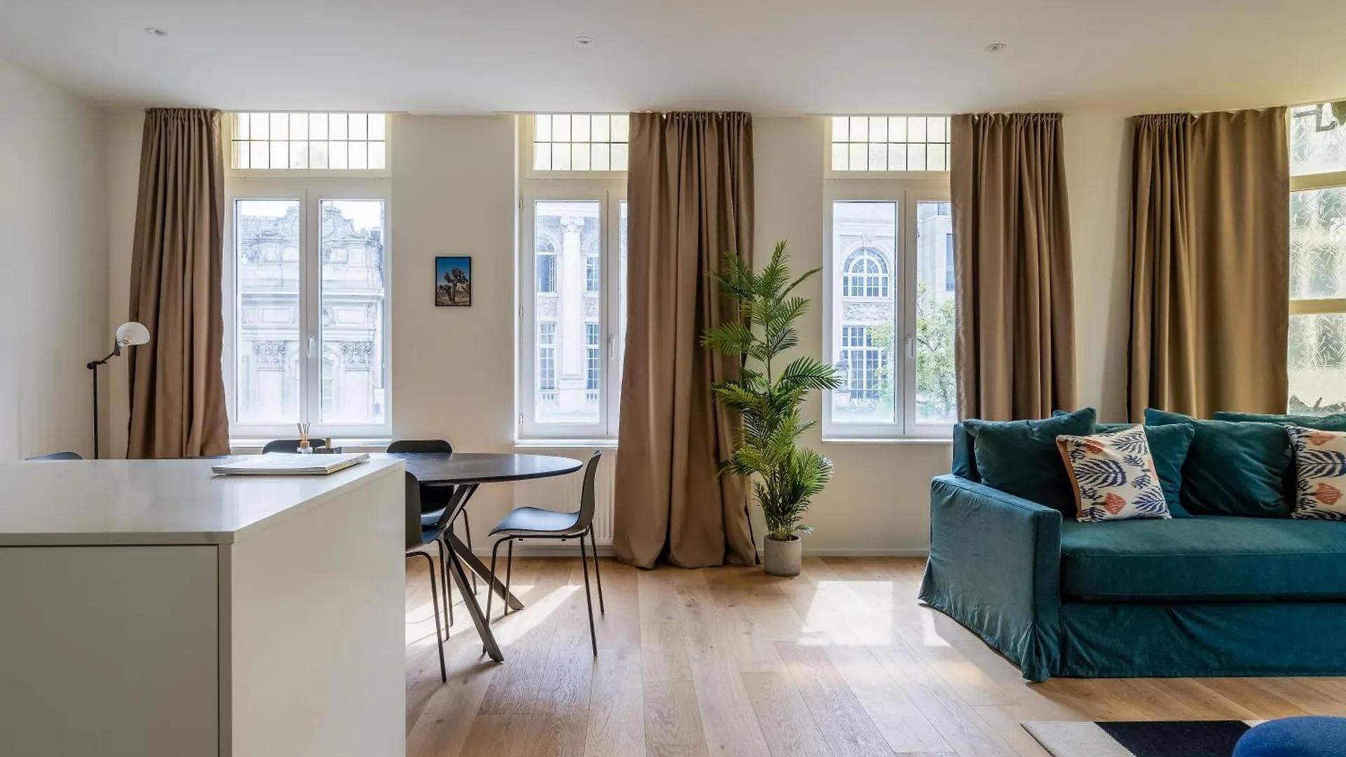 Smartflats - Meir Antwerp Apartment